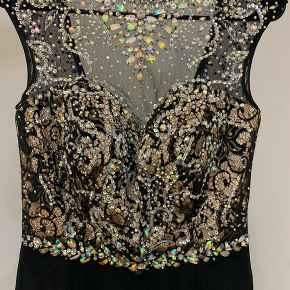 Dress - Picture 3 of 13